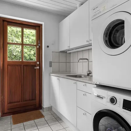 Jorith - 550m From The Sea By Interhome Dom wakacyjny